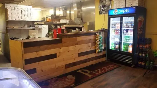 Lagos Island Pizza & Grille- Upper Darby