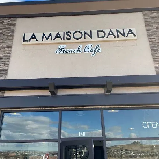 La Maison Dana French Cafe Restaurant & Bar