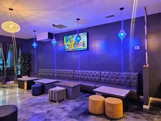 Seven Sports Bar & Lounge