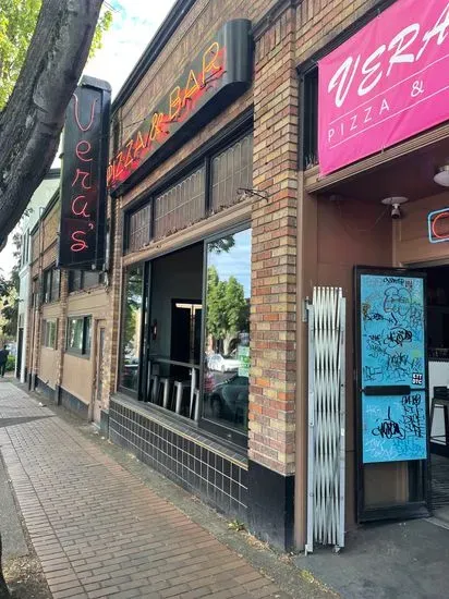 Vera's Pizza and Bar