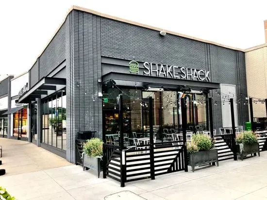 Shake Shack Hilldale Center