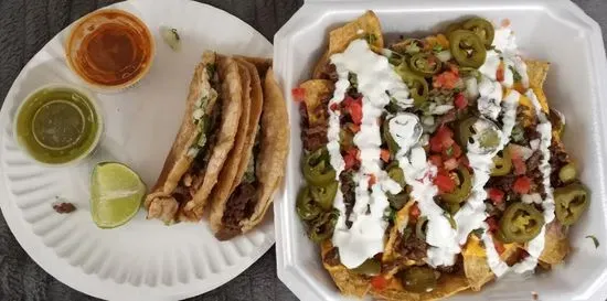 Taqueria La Lomita