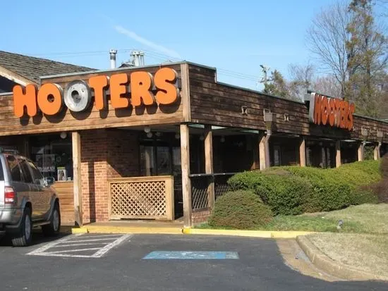 Hooters