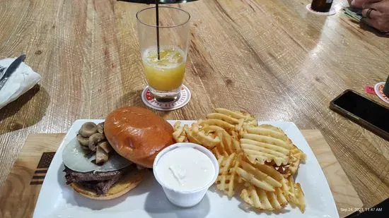 Miller's Hillside Pub