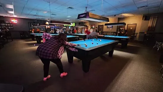 Bankshot Billiards & Bar