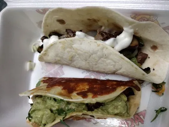 El Taco Tacqueria