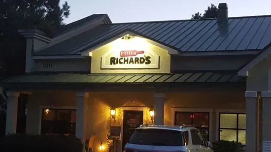 Pour Richard's