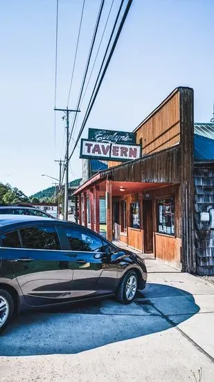 Evelyns Tavern