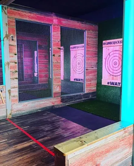 Lumberjack Johnny's Axe Throwing & Pinball