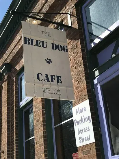 The Bleu Dog Cafe