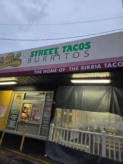 Locos Street Tacos & Burritos