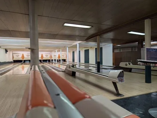 Falcon Bowl | Historic Bowling Alley & Event Hall