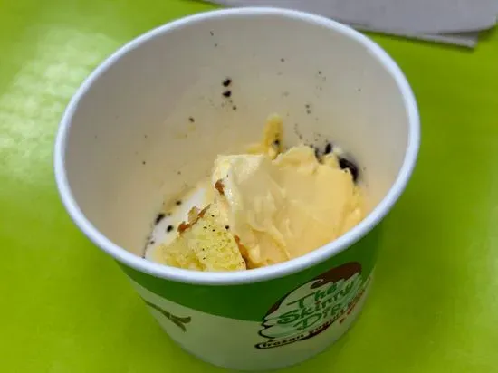 The Skinny Dip Frozen Yogurt