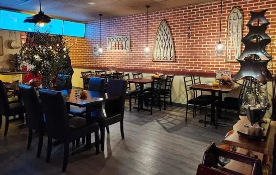 Rozana Mediterranean Grill