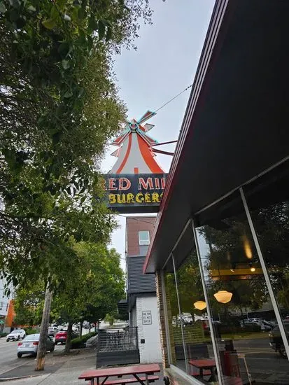 Red Mill Burgers