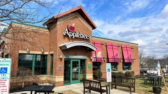 Applebee's Grill + Bar