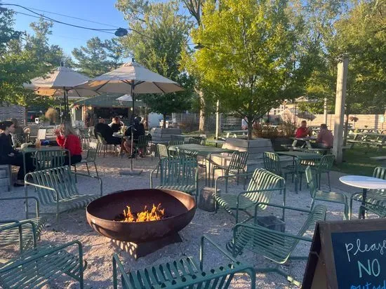 Hillgarten Beer & Wine Garden