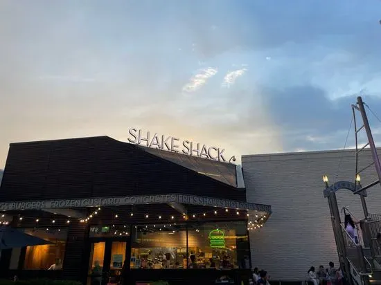 Shake Shack Tysons Corner