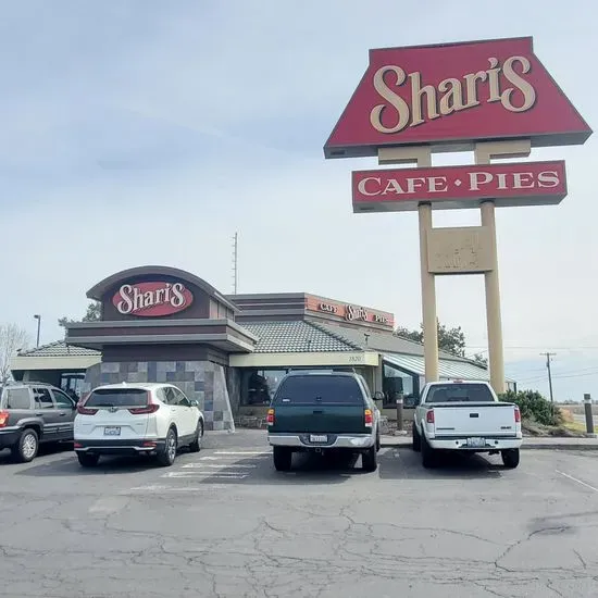 Shari's Cafe and Pies