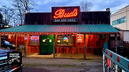 Buds Bar and Grill