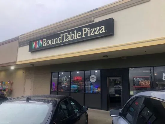 Round Table Pizza