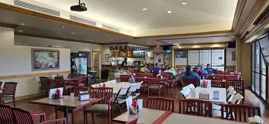 Pueo's Restaurant at Coral Creek Golf Course