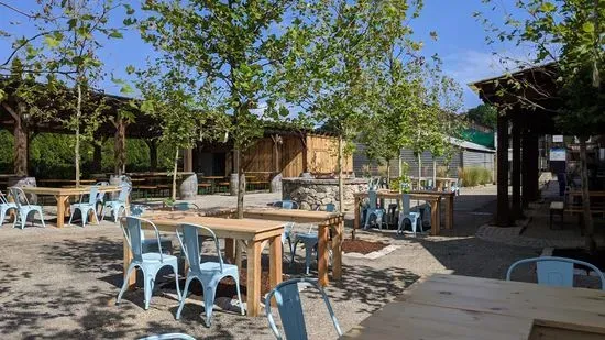 314 Beer Garden and Wood-Fired Pizza