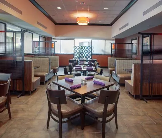 Bistro 301