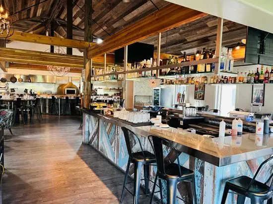 B’s Kitchen