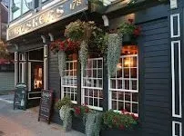 Buskers Pub And Restaurant