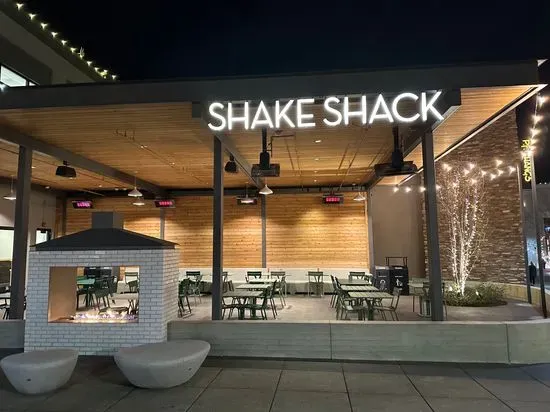 Shake Shack Bridgeport Village