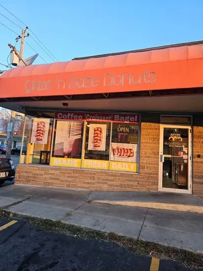 Glaze 'n Daze Donuts