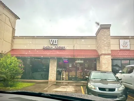 VII Asian Bistro