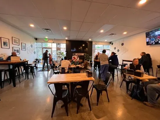 Cascadia Heights - Craft Coffee & Beer