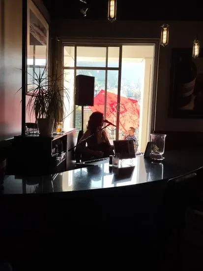 Prime Steak House and Piano Bar