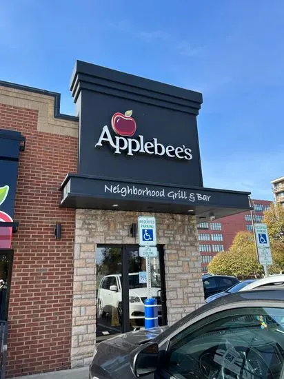 Applebee's Grill + Bar