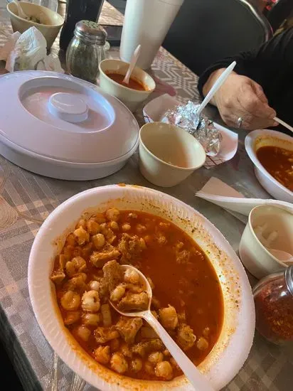 La Reyna Barbacoa & Menudo