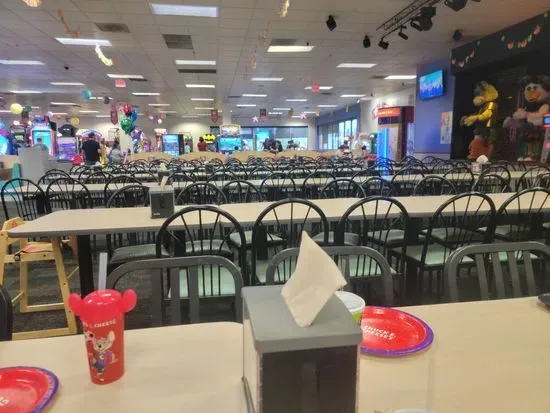 Chuck E. Cheese