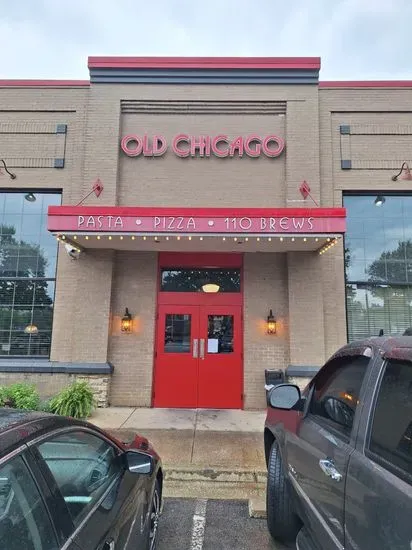 Old Chicago Pizza + Taproom