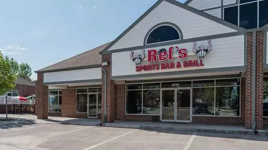 Ref's Sports Bar & Grill