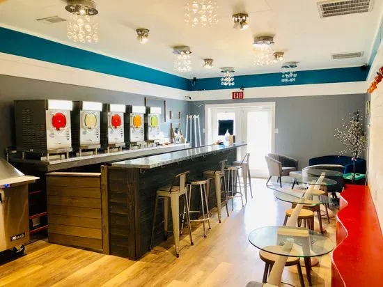 The Pass Daq and FroYo Shoppe (Daiquiris &Frozen Yogurt)