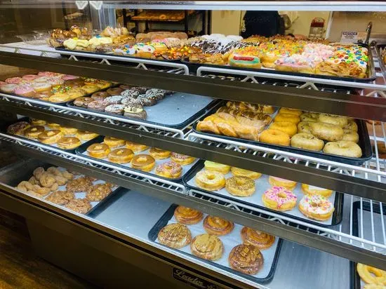 Tigers Den Donuts