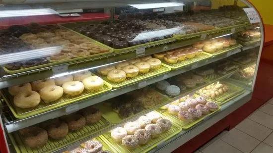 Golden Gate Donuts