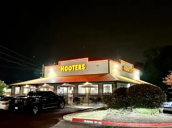 Hooters