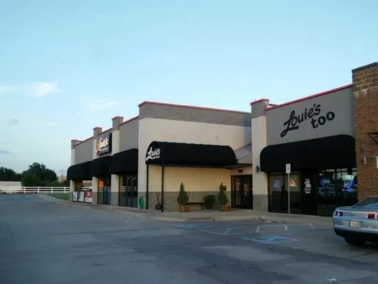 Louie's Grill & Bar