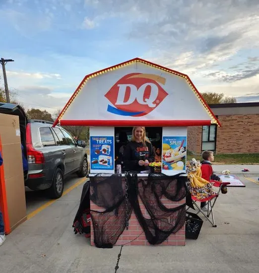 DAIRY QUEEN ORANGE JULIUS STORE