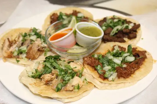 Los toros tacos y mas