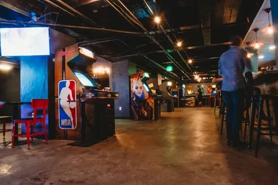 Quarters Arcade Bar - Downtown