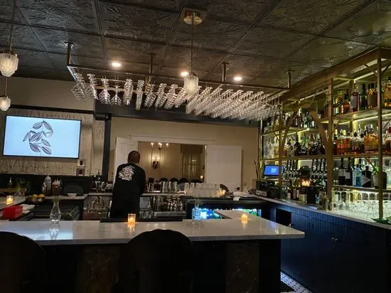 Dufour • cocktails & provisions