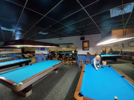 Poolies Billiards